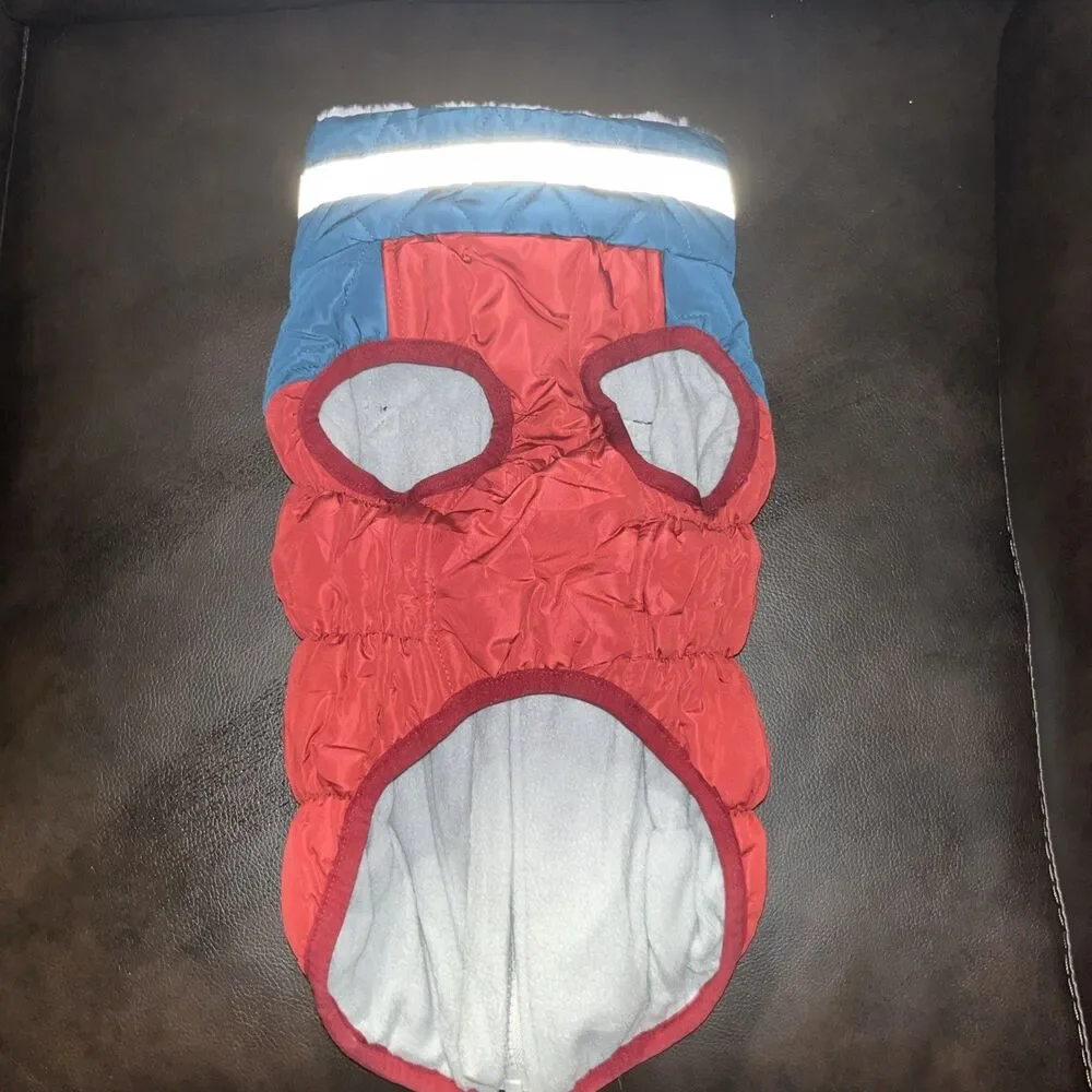 NWT FUAMEY dog coat, size medium red/blue